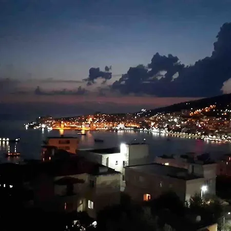 Sea Billows * Sarandë