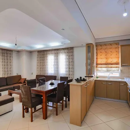 Sea Billows Apartment